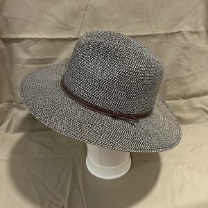 Womens Wonderful Daidem genuine hat